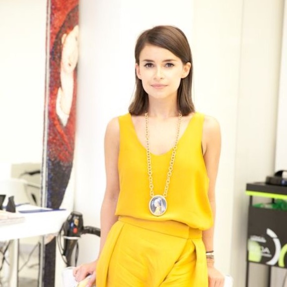 Marigold Accordion Zara Blouse top - Picture 12 of 14